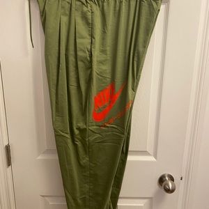 Nike pants